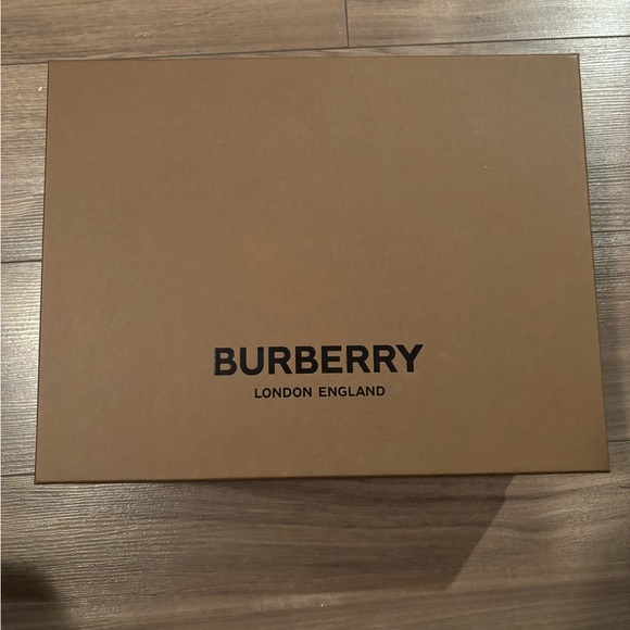 Burberry baby coat - Picture 7 of 7